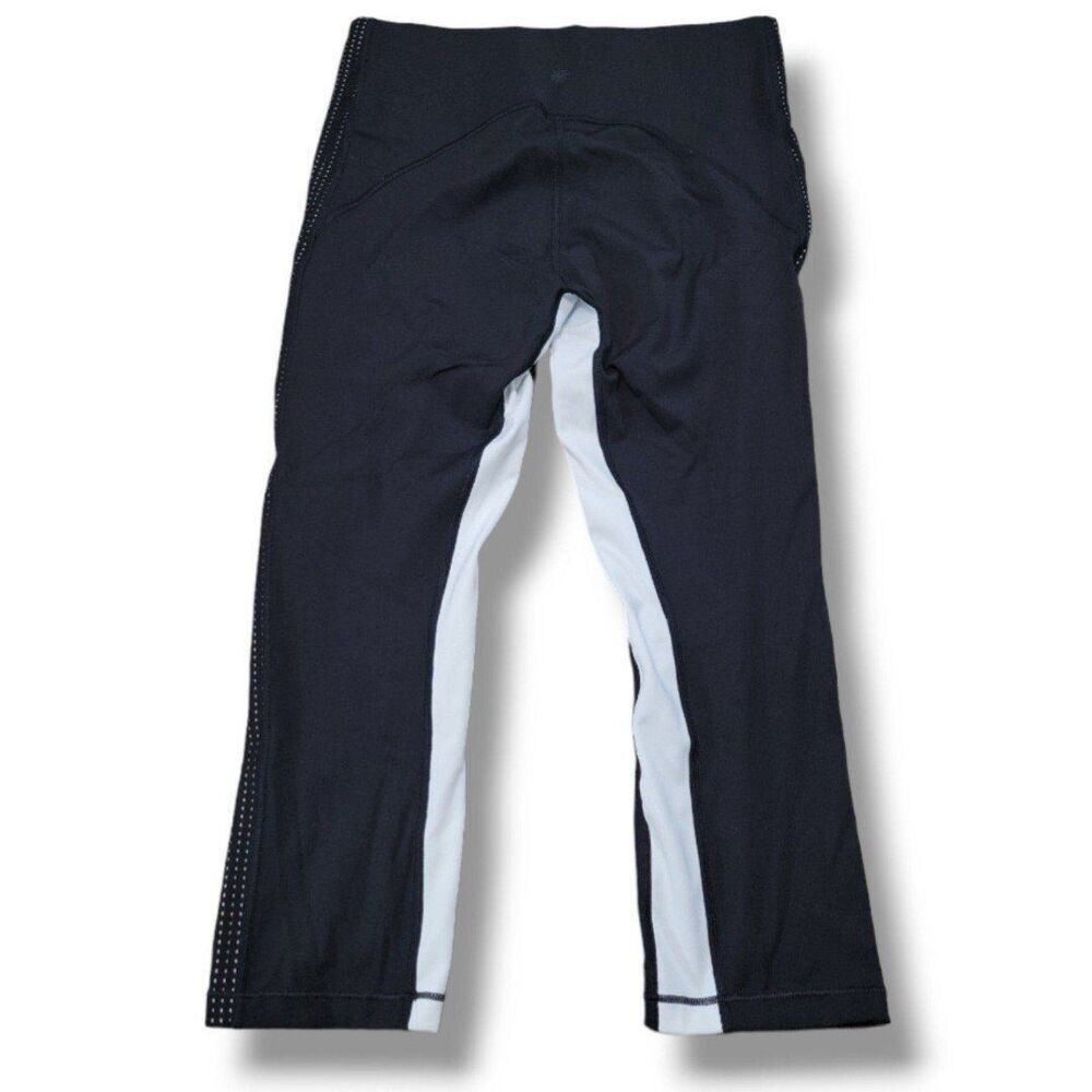 Athleta Leggings Size Medium W29"xL20" Athleta Hiit It Mesh Capri Leggings Crop - Picture 3 of 9